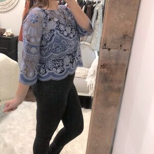 HD in Paris by Anthropologie size 6P floral embroidered scalloped top